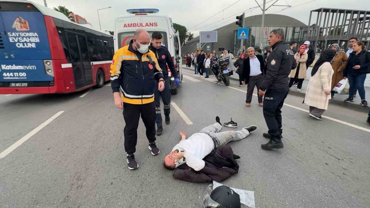 Samsun'da Motosiklet Kazası: Genç Sürücü Yaralandı