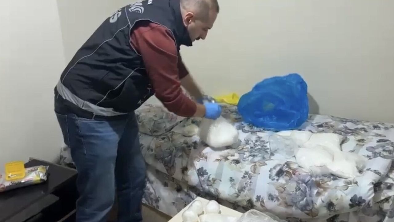 Samsun'da Narkotik Polisi Uyuşturucu Operasyonu Düzenledi