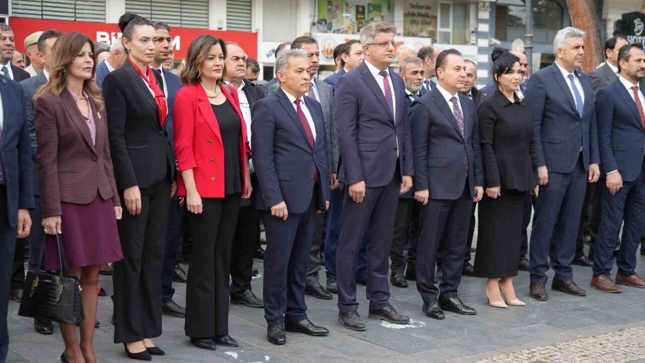 Samsun'da Öğretmenler Günü Coşkuyla Kutlandı