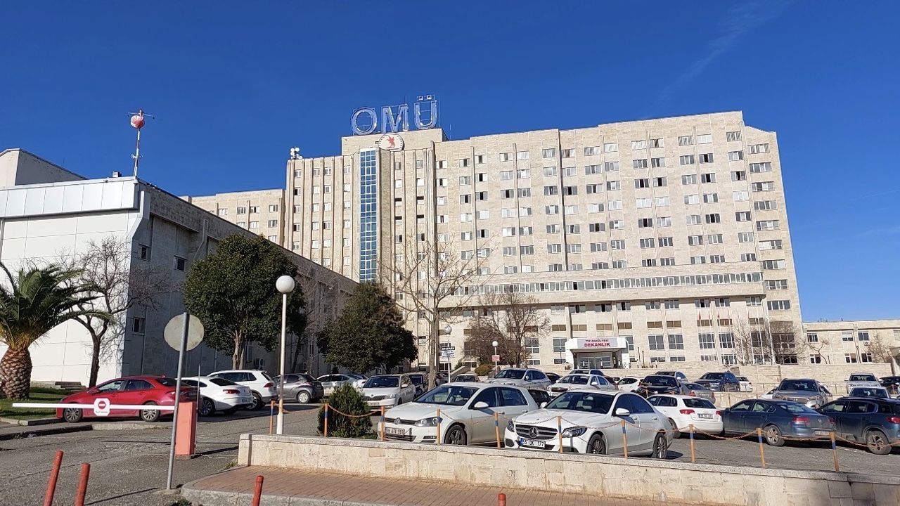 Samsun'da Özel Kolej Öğrencileri Hamburger Zehirlenmesi Geçirdi