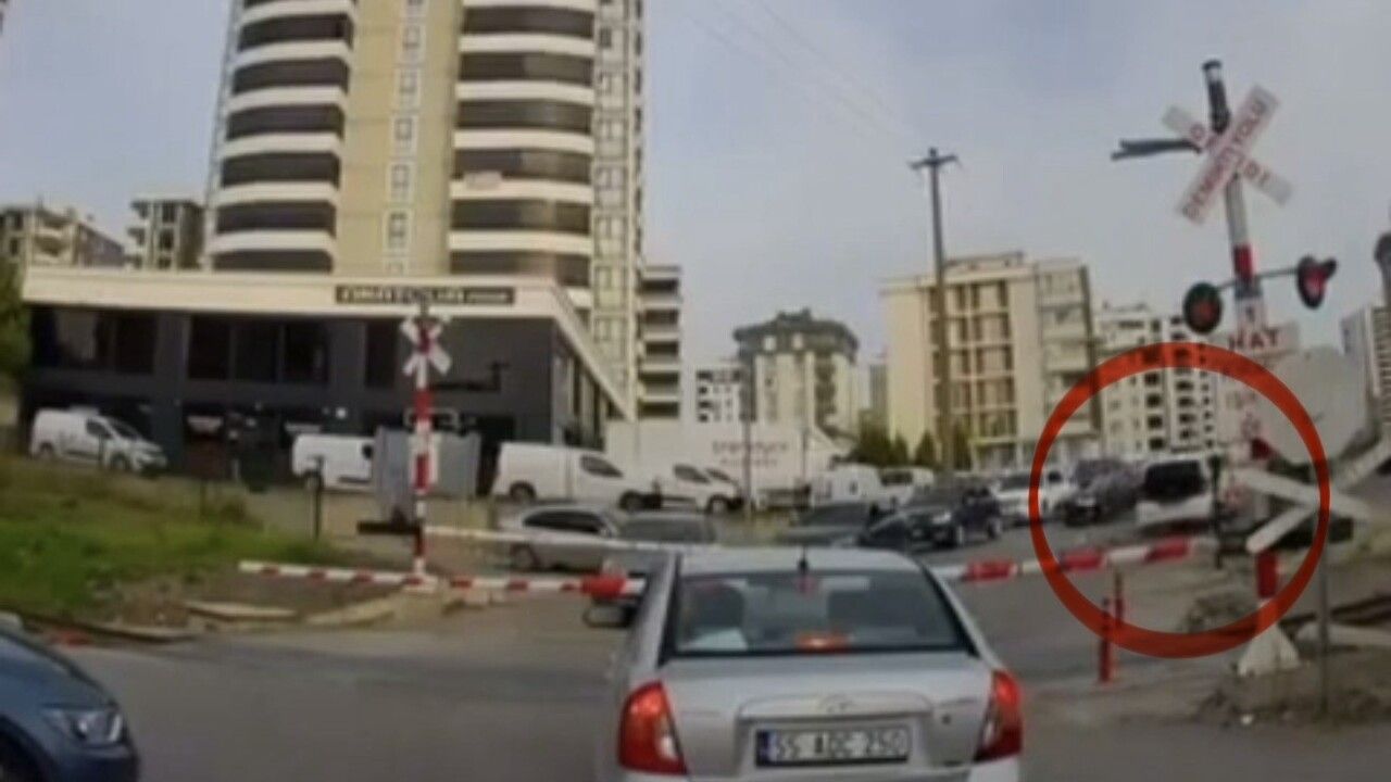 Samsun'da Trafik Güvenliğini Tehlikeye Seren Sürücüye Ceza Kesildi