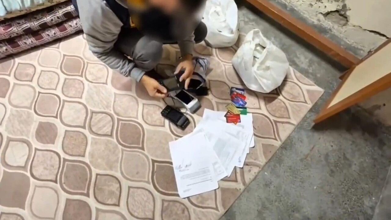 Şanlıurfa'da Dolandırıcılık Operasyonu: 5 Gözaltı