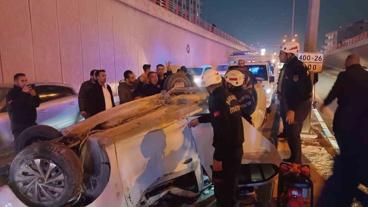 Şanlıurfa'da Trafik Kazası: Baba ve İki Çocuk Yaralandı