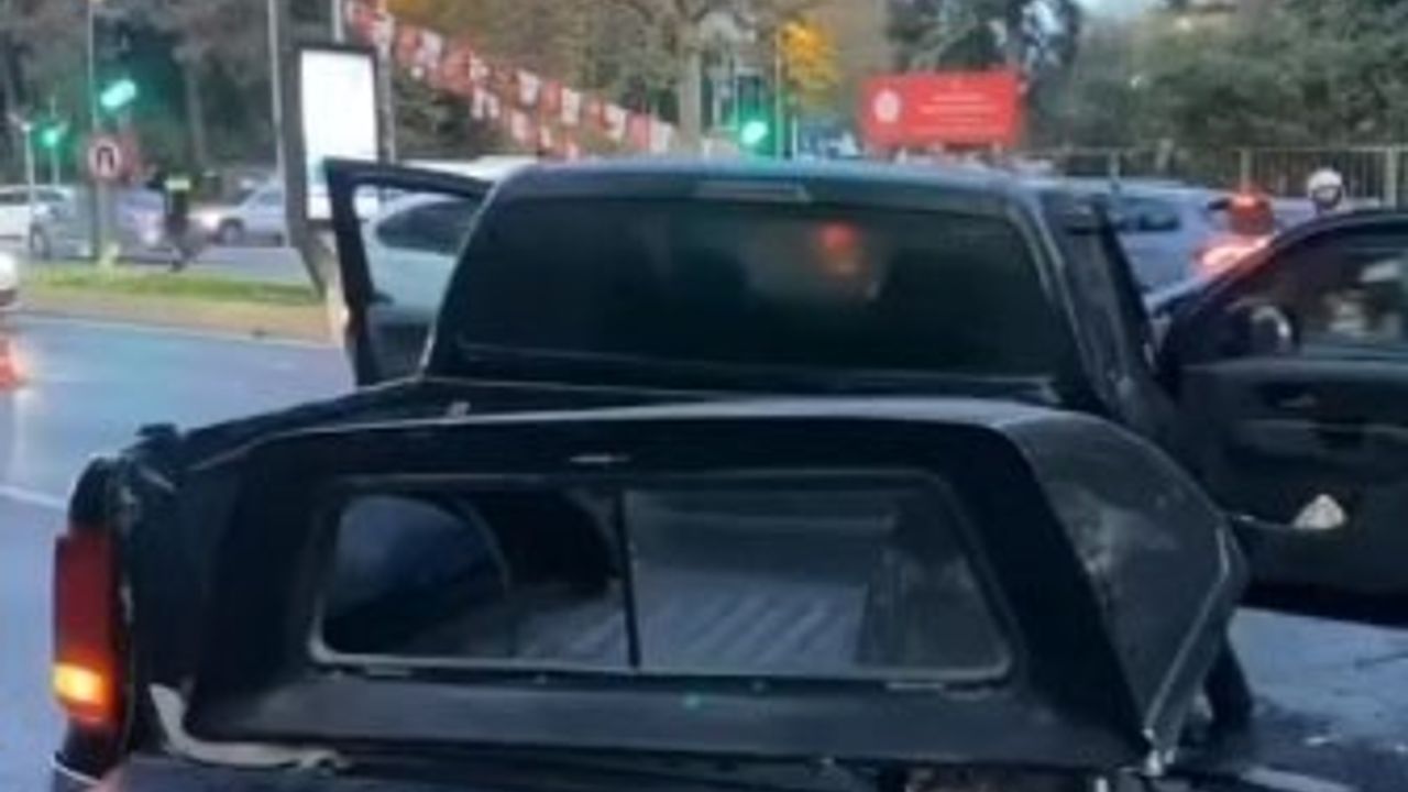 Sarıyer'de 17 Yaşındaki Ehliyetsiz Sürücü Kaza Yaptı