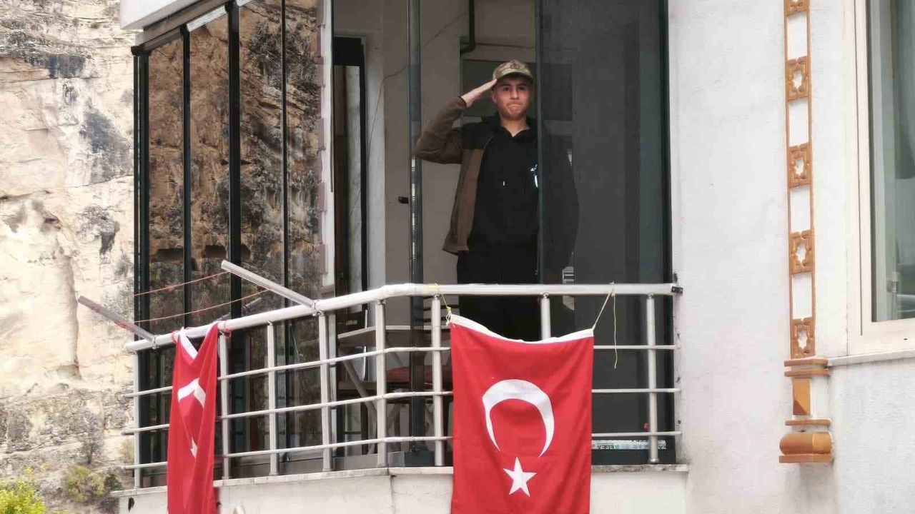 Şehit Annesinin Çağrısı Tunceli'de Yankı Buldu