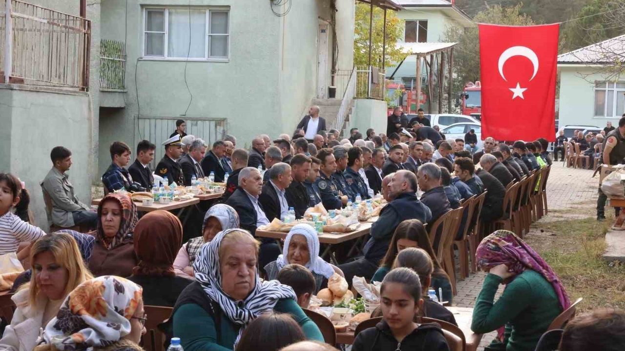 Şehit Deniz Teğmen Mustafa Kemal Öz İçin Mevlit Programı Düzenlendi