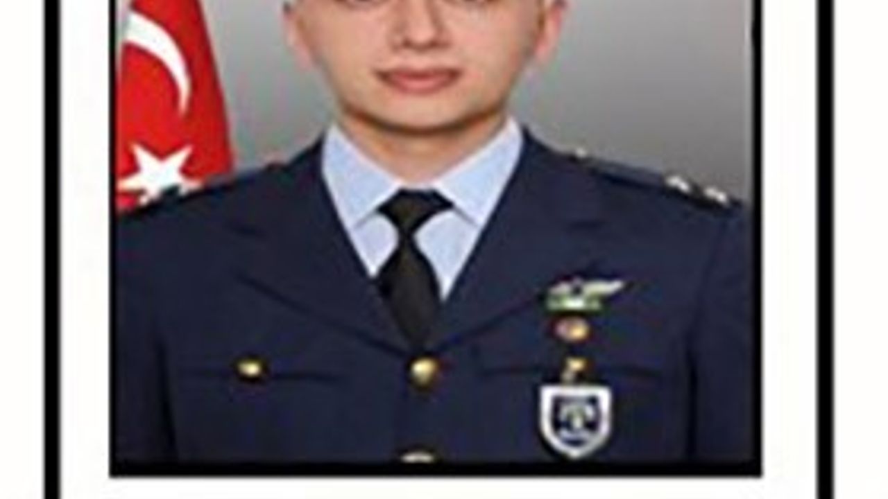 Şehit Hava Pilot Üsteğmen Cüneyt Kandemir'in Acı Haberi