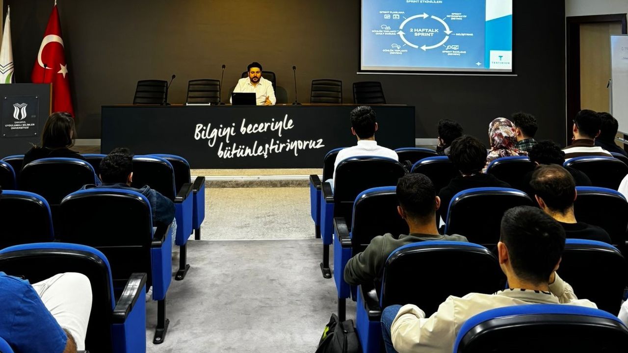 Sektörle Buluşma Etkinliği Yazılım Alanında Bilgilendirdi