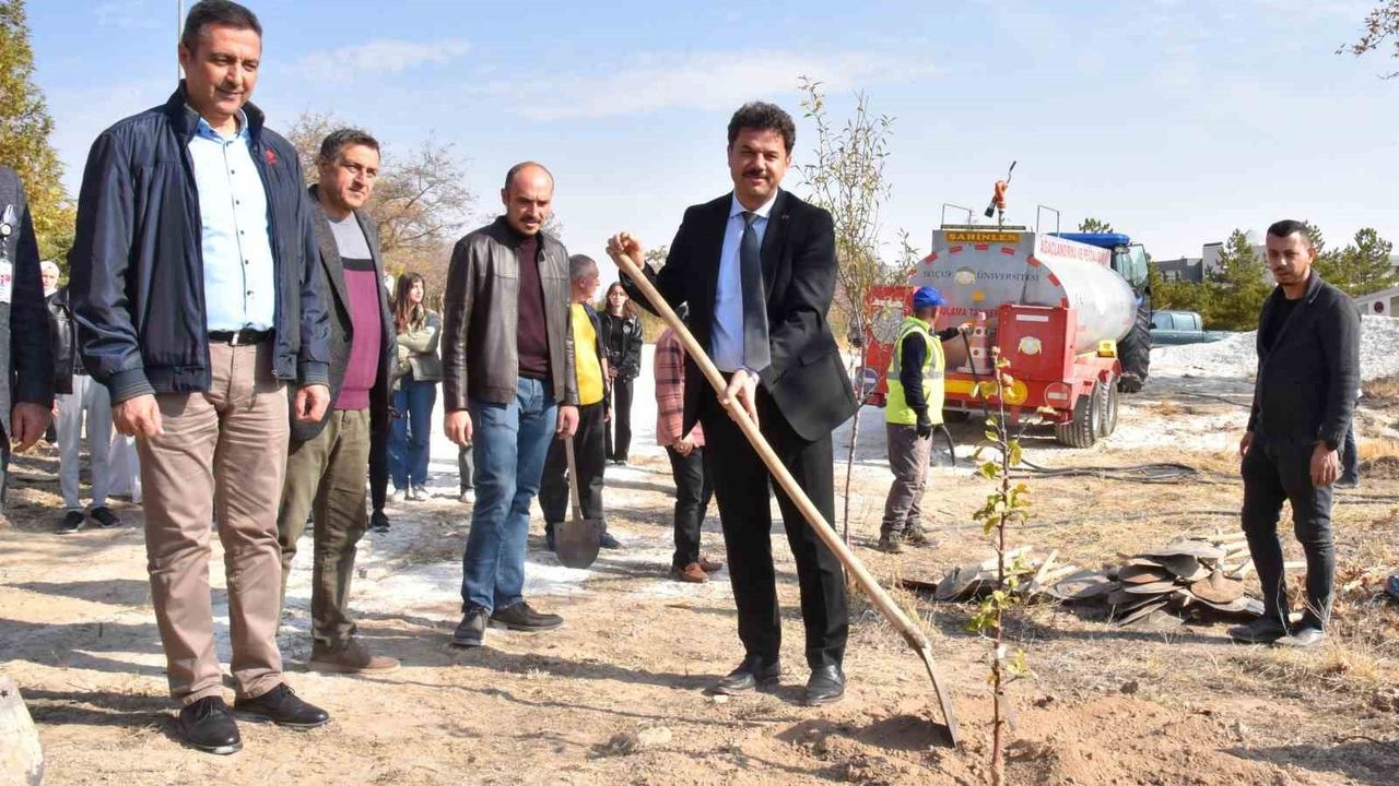 Selçuk Üniversitesi'nde Milli Ağaçlandırma Günü Kutlandı