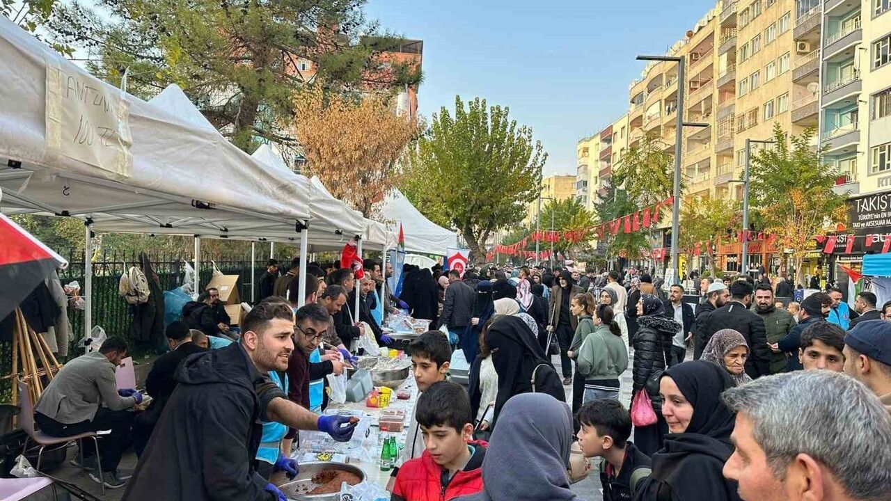Siirt'te Gazze İçin Önemli Yardım Kampanyası