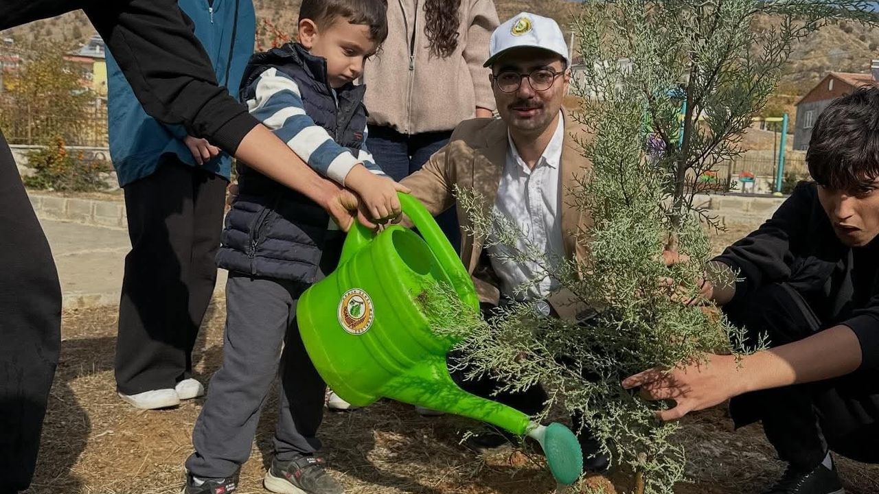 Sincik’te Ağaçlandırma Etkinliği Gerçekleşti