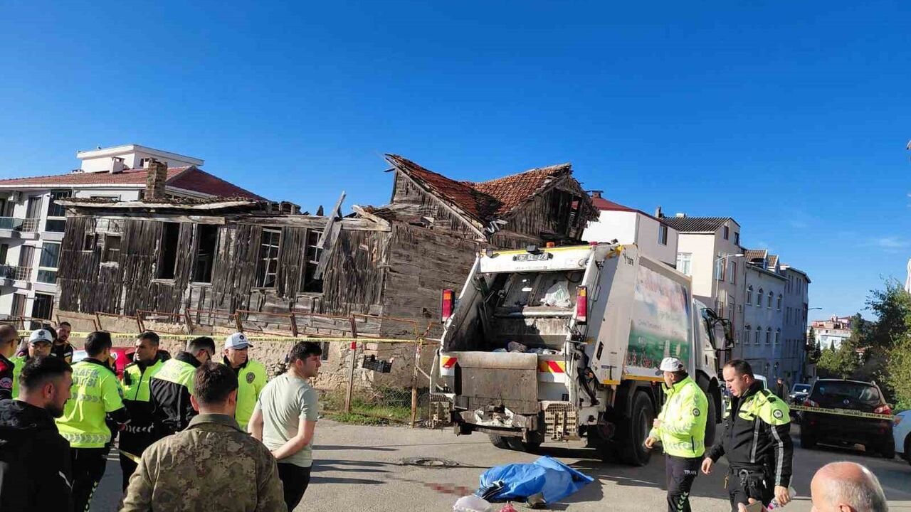 Sinop'ta Çöp Kamyonu Faciası: Yaşlı Kadın Hayatını Kaybetti