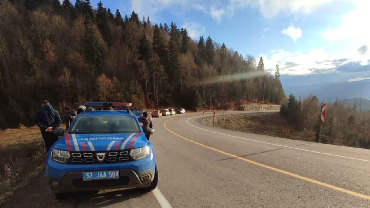 Sinop'ta Uçurumdan Düşen Araçta 1 Ölü