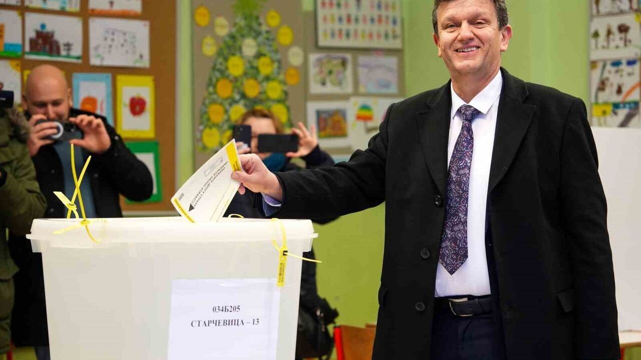 Sırp Cumhuriyeti'nde Başkanlık Seçimleri Başladı