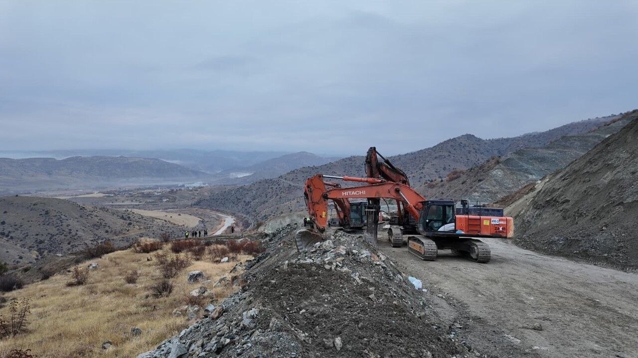 Sivas'ta Maden Ocağında Göçük: Kurtarma Çalışmaları Sürüyor