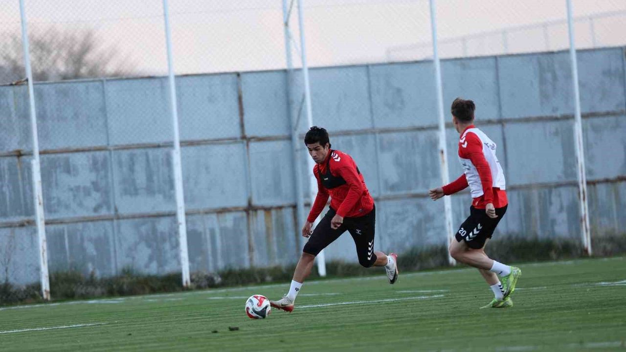 Sivasspor Hazırlıklarını Başlattı