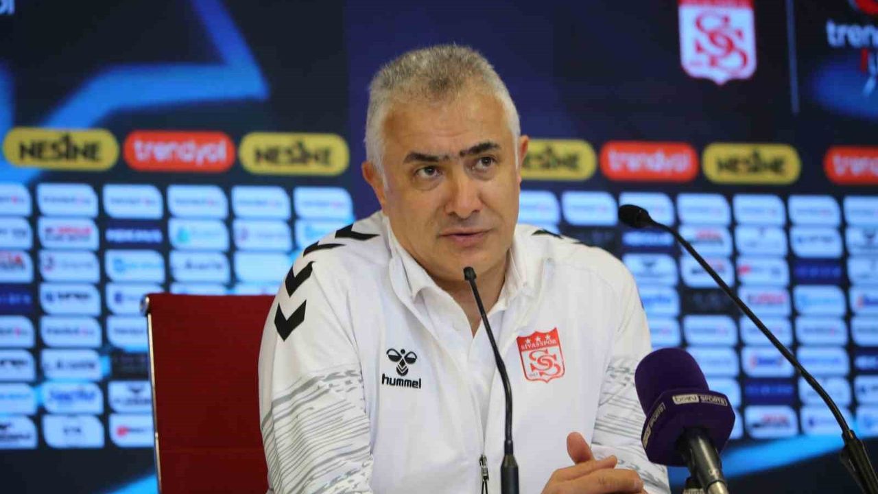 Sivasspor'un Galibiyeti Taraftara Armağan