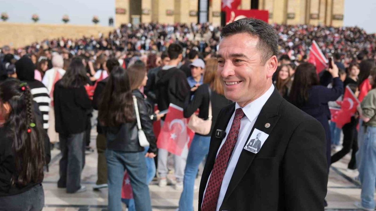 Sivrihisar Belediyesi'nden Anıtkabir Ziyareti