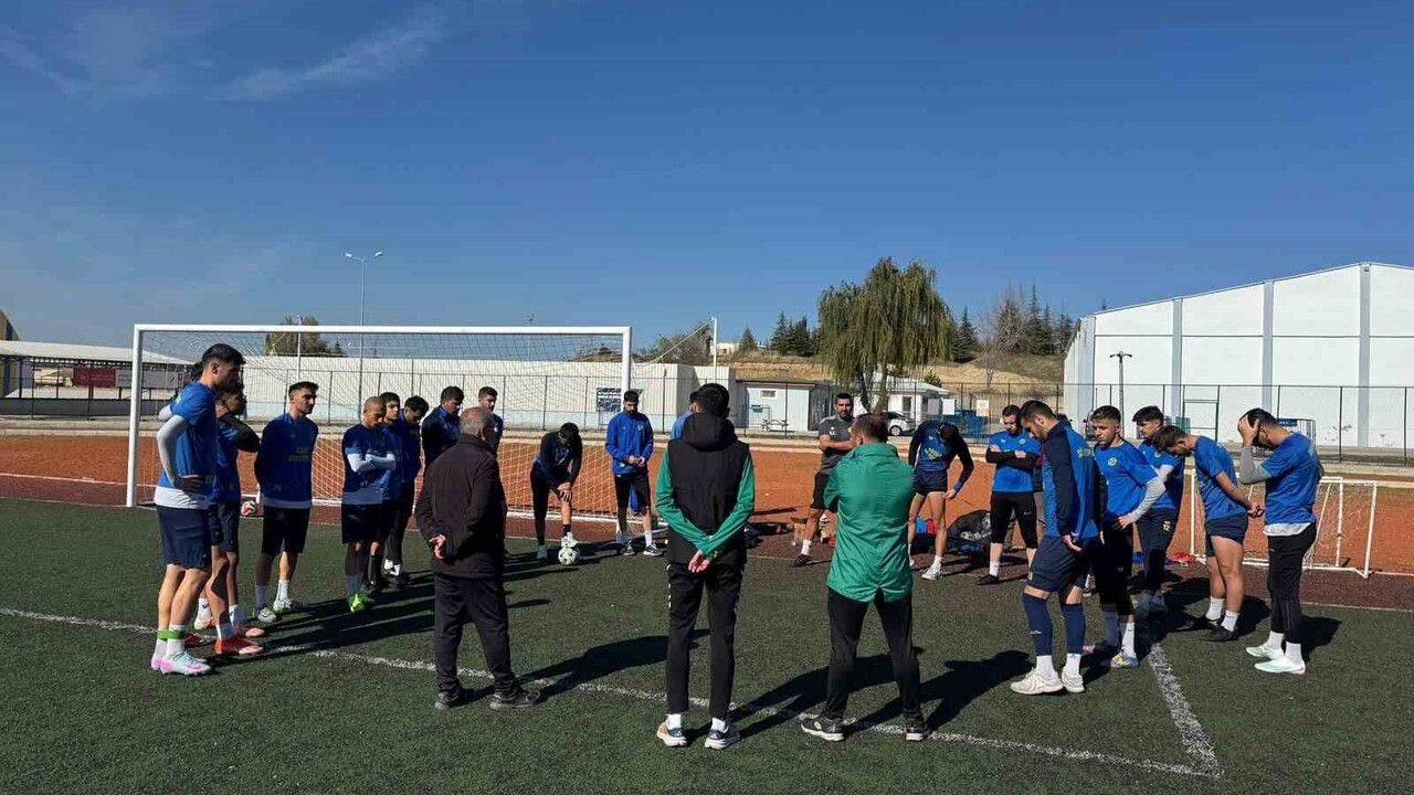 Söğütspor, Yalovaspor Maçına Hazırlanıyor