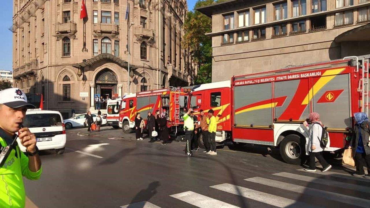 Sosyal Bilimler Üniversitesi'nde Duman Paniği: 8 Kişi Etkilendi