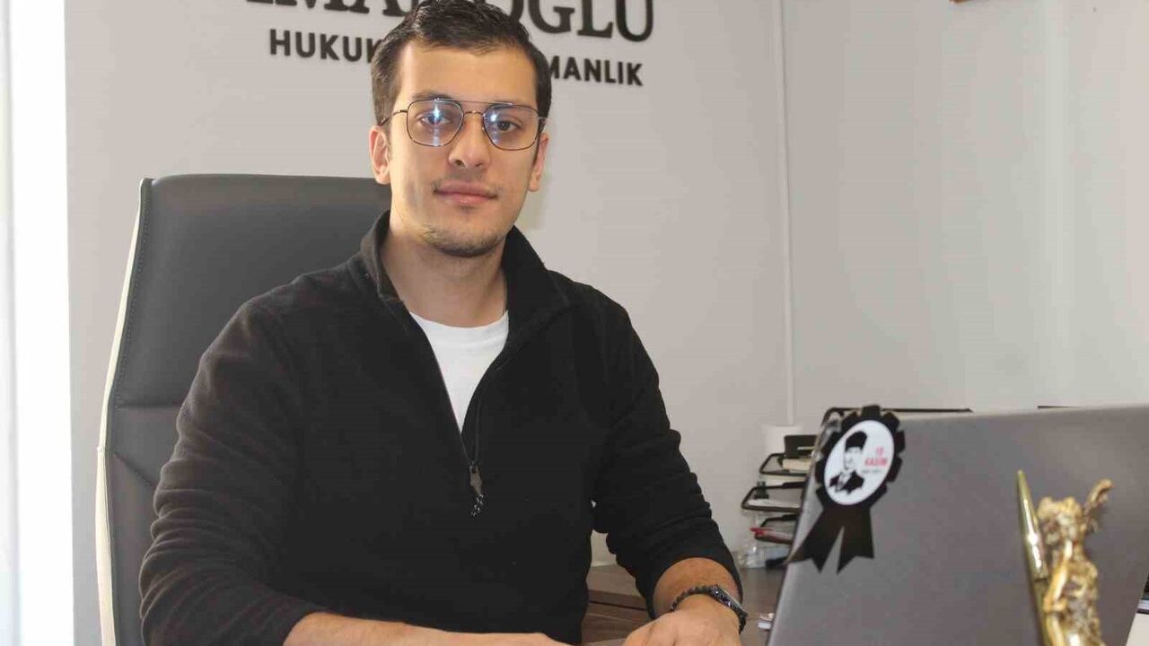 Sosyal Medyada Karşı Cinsin Fotoğraflarını Beğenmek Boşanma Sebebi