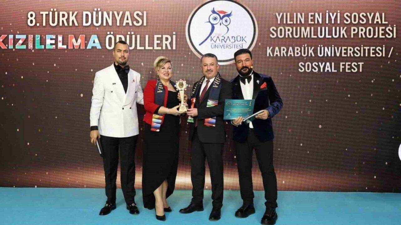 Sosyalfest, Türk Dünyası Kızıl Elma Ödülleri'nde Ödül Kazandı