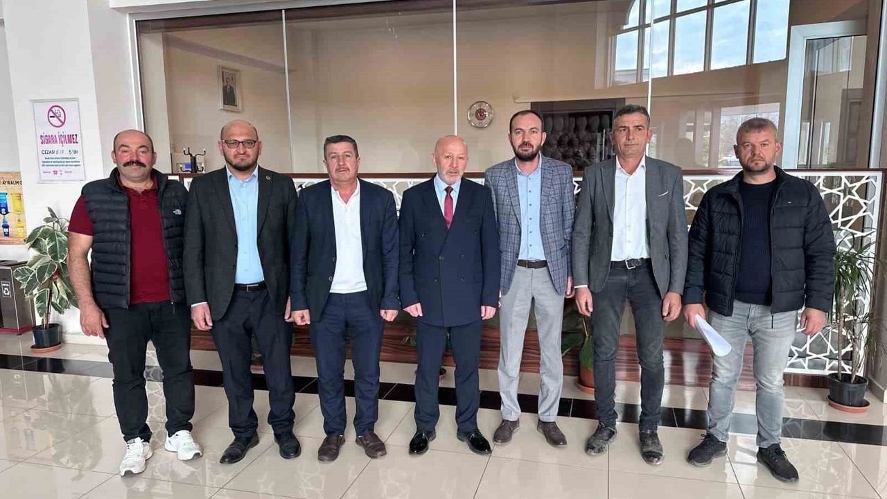 Şuhut Muhtarları İGM Üyeleriyle Bir Araya Gelerek Taleplerini İletti