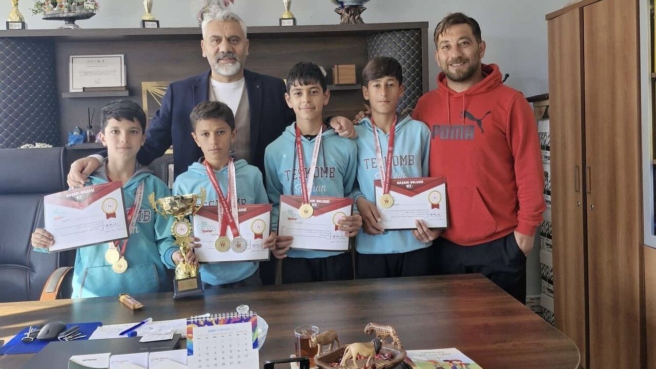 Süphan Ortaokulu Kros Müsabakalarında İl Birincisi Oldu