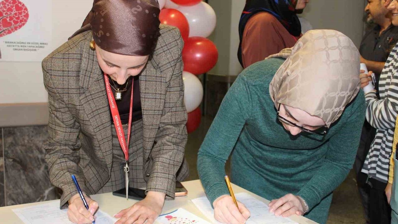 Tatvan Devlet Hastanesi'nden Organ Bağışı Haftası Etkinliği