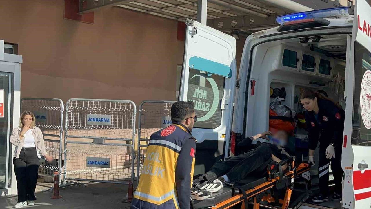 Tekirdağ'da Motosiklet Lokantanın Bahçesine Daldı