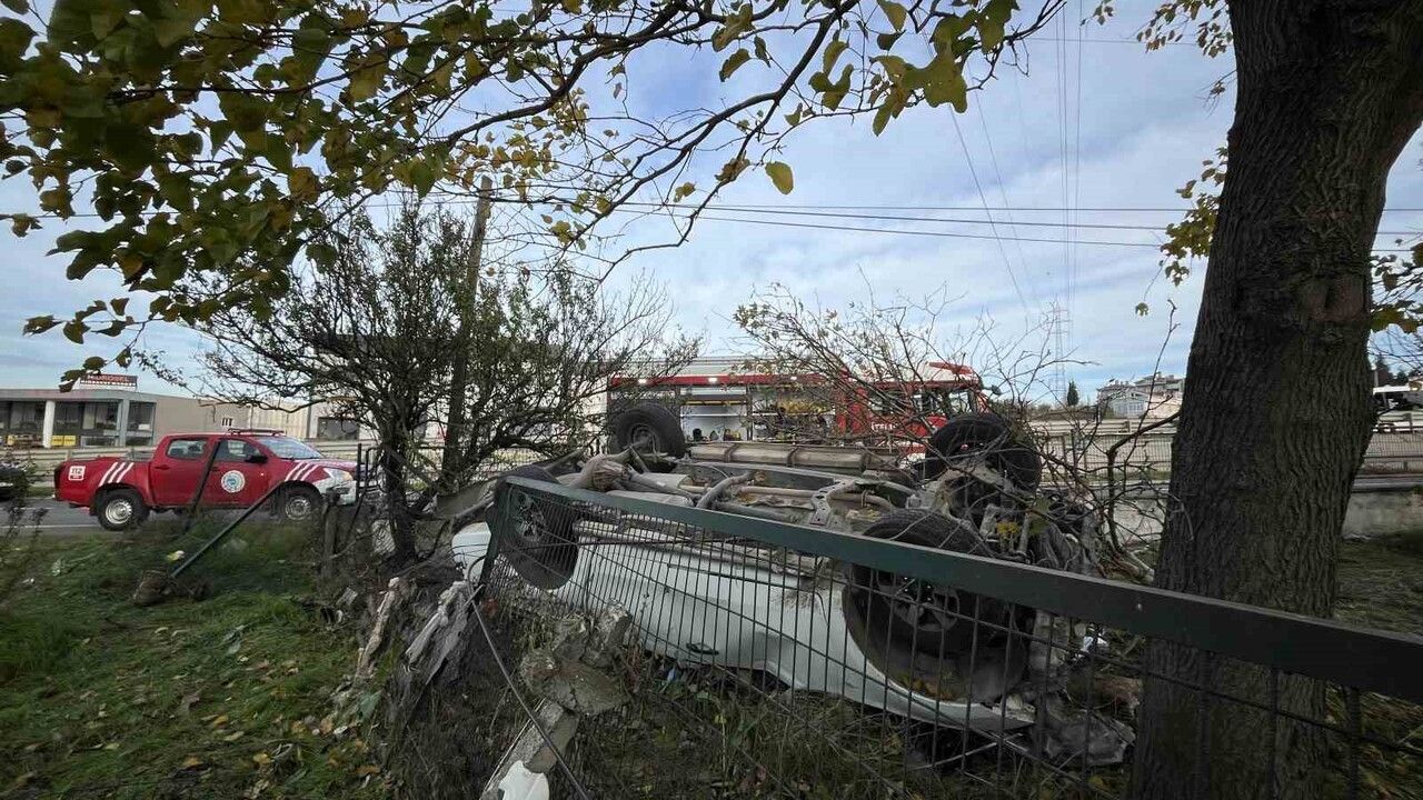 Tekirdağ’da Yolcu Minibüsü ile Pikap Çarpıştı: 2 Yaralı