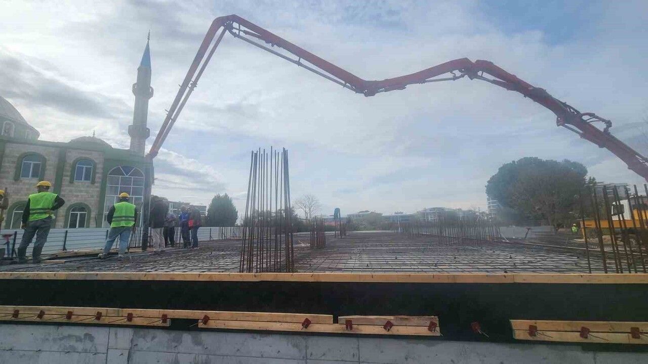 Tepecik Hafızlık Kız Kur'an Kursu İnşaatı Hızla Yükseliyor