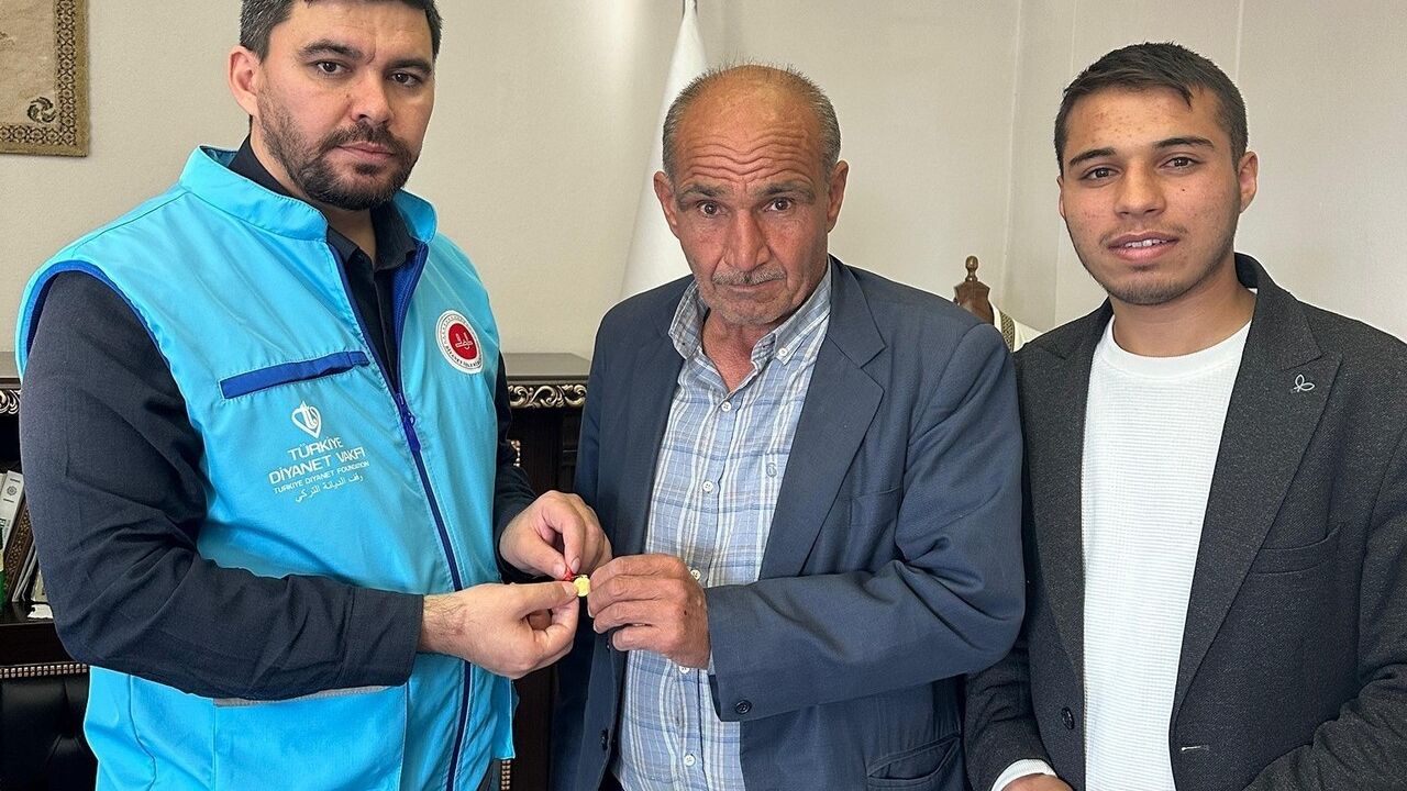 Trafik Kazasında Hayatını Kaybeden Öğrencinin Altın Ödülü Filistin'e Bağışlandı