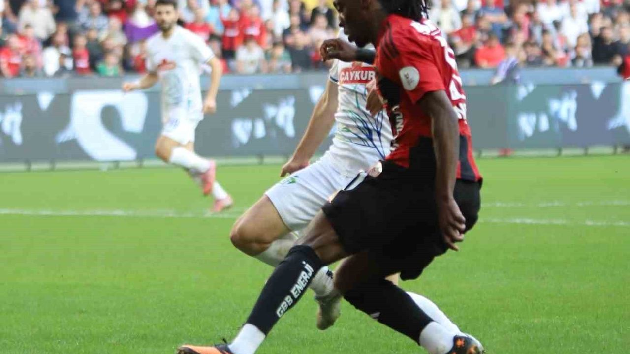 Trendyol Süper Lig'de Beraberlik: Gaziantep FK ve Çaykur Rizespor 2-2 Berabere Kaldı