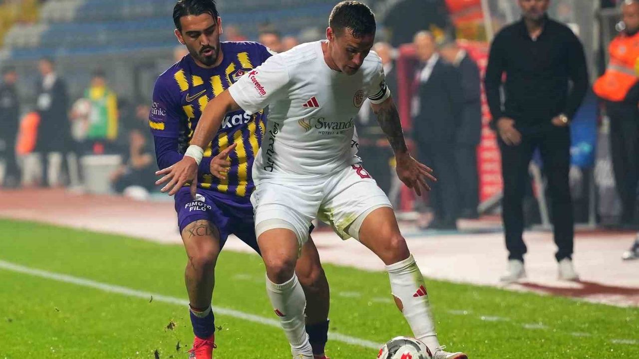 Trendyol Süper Lig: Eyüpspor ve Antalyaspor Golsüz Berabere Kaldı