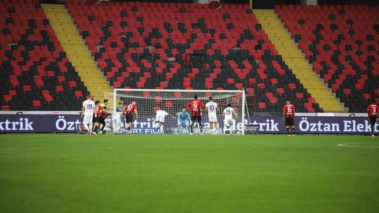 Trendyol Süper Lig: Gaziantep FK 0 - Eyüpspor 1