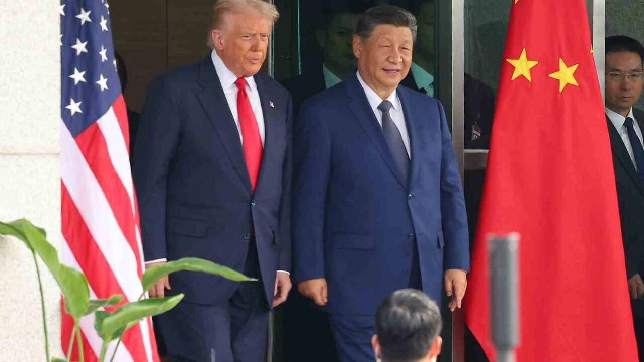 Trump ve Xi Arasında Kritik Telefon Görüşmesi
