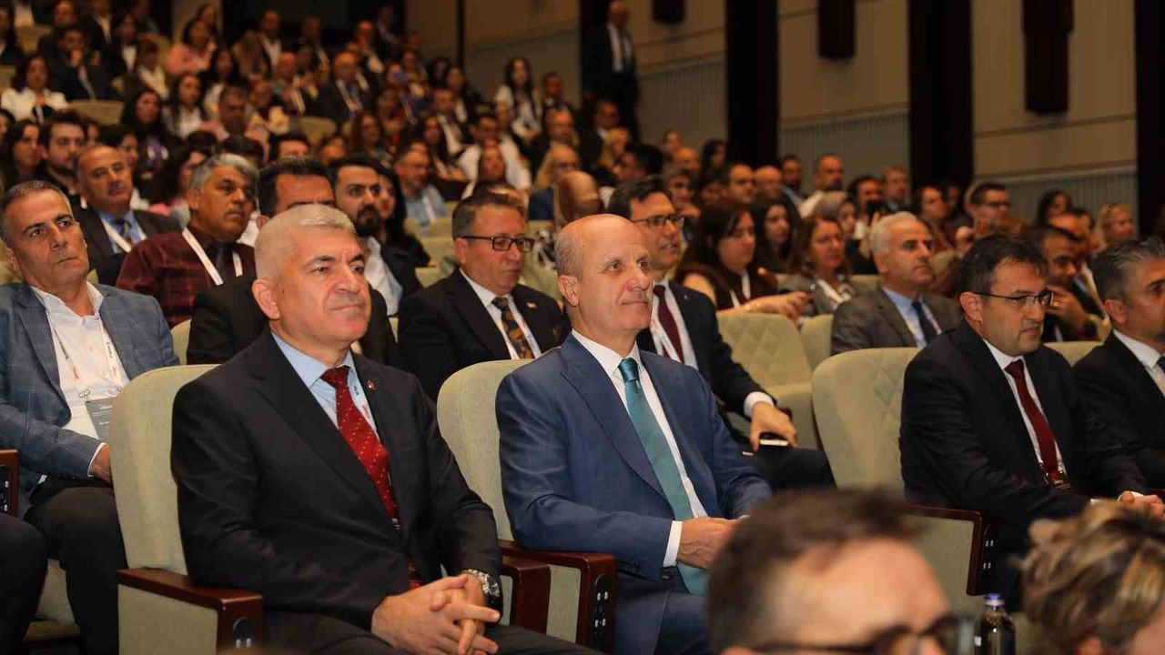 Türk Yükseköğretimi Yapay Zeka Çağında Etik Standartlarla Yükseliyor