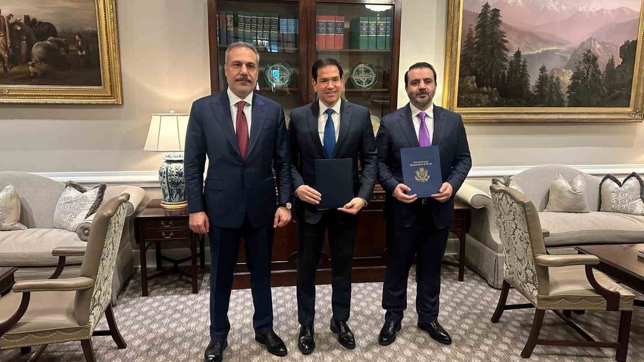 Türkiye, ABD ve Suriye Üçlü Zirvesi Beyaz Saray'da Gerçekleşti