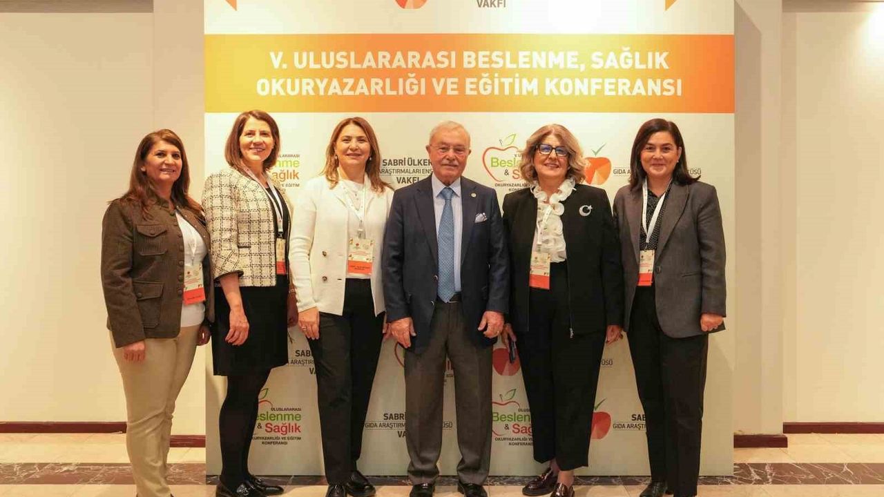 Türkiye'de Beslenme ve Gıda Okuryazarlığı Üzerine Konferans