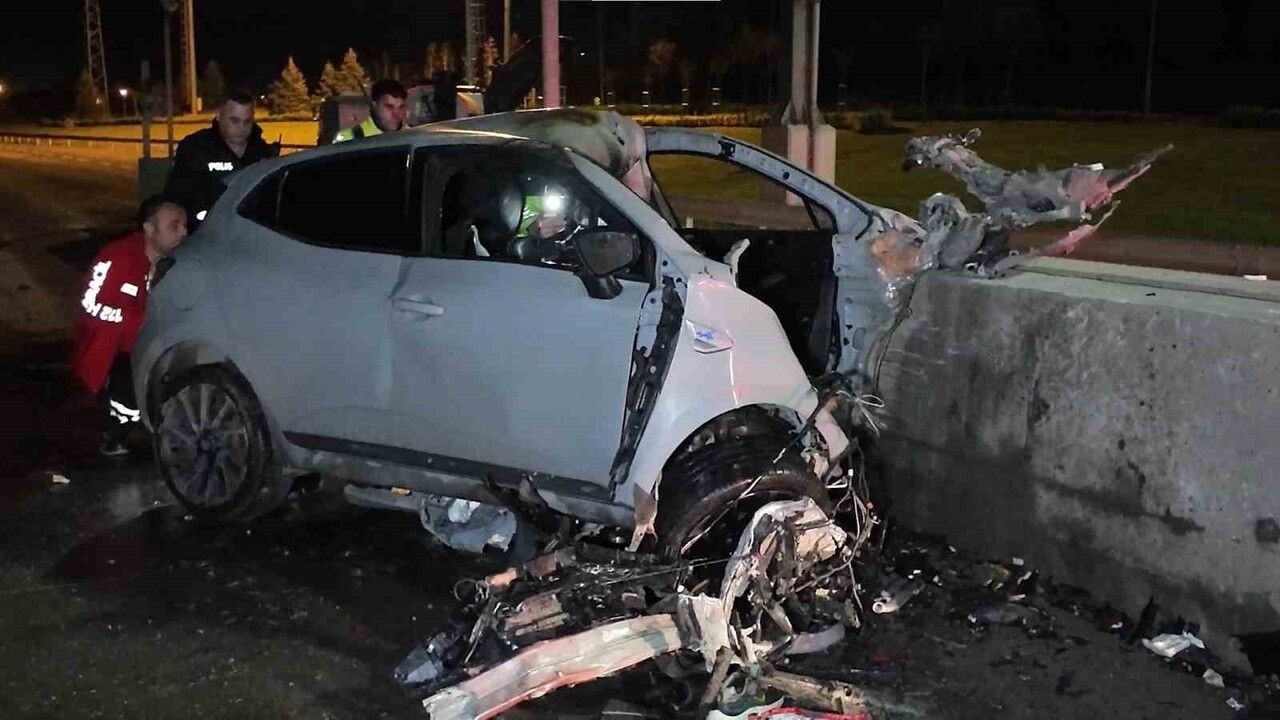 Tuzla'da Feci Kaza: Sürücü Hayatını Kaybetti