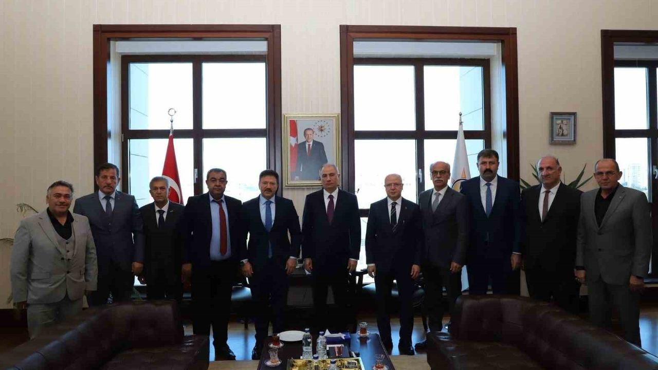 Ulaşım Esnafının Sorunları AK Parti Genel Başkan Vekili'ne İletildi