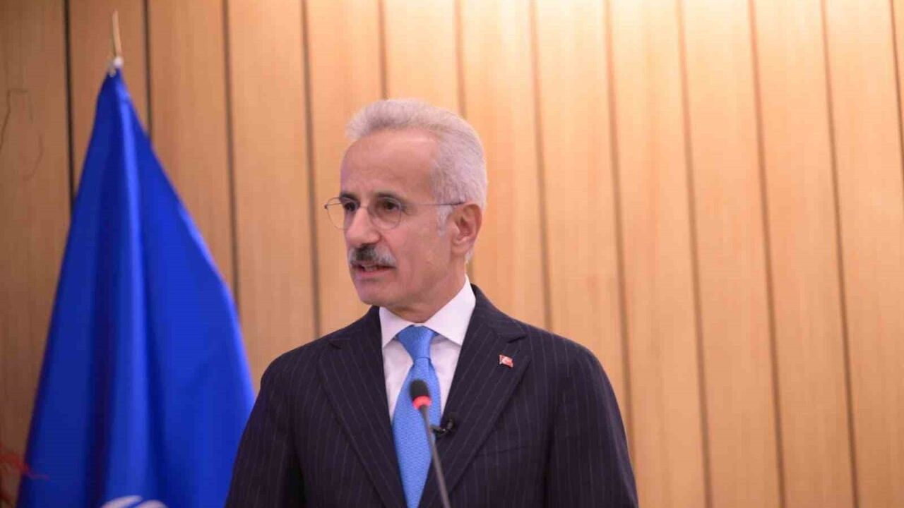 Ulaştırma ve Altyapı Bakanı Uraloğlu'ndan Uluslararası Denizcilik Örgütü'ne Vurgu