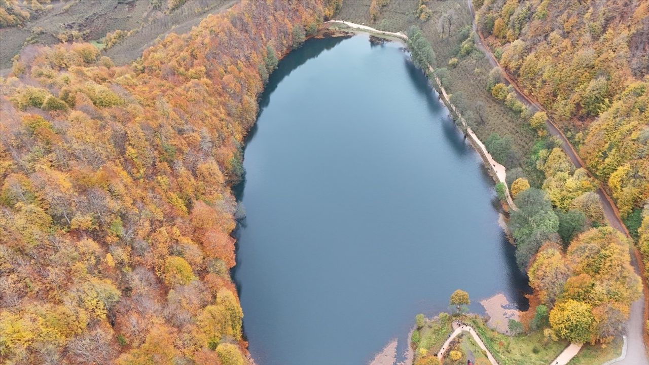Ulugöl Tabiat Parkı Sonbahar Renkleriyle Büyülüyor
