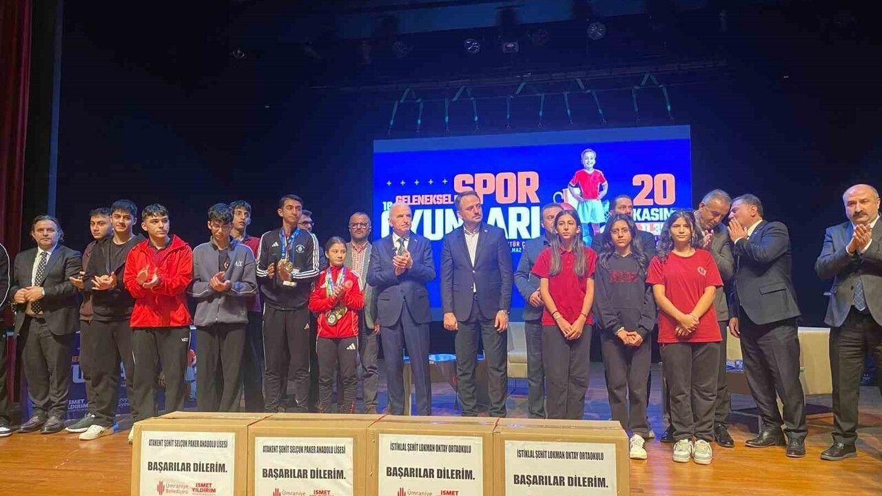 Ümraniye'de 18. Geleneksel Spor Oyunları Töreni Gerçekleştirildi