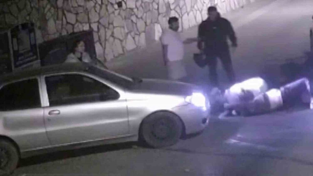 Üsküdar'da Yol Vermeme Tartışması Kavga ile Sonlandı