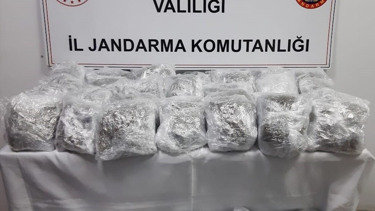 Uyuşturucu Operasyonu: 17 Kilogram Skunk Ele Geçirildi