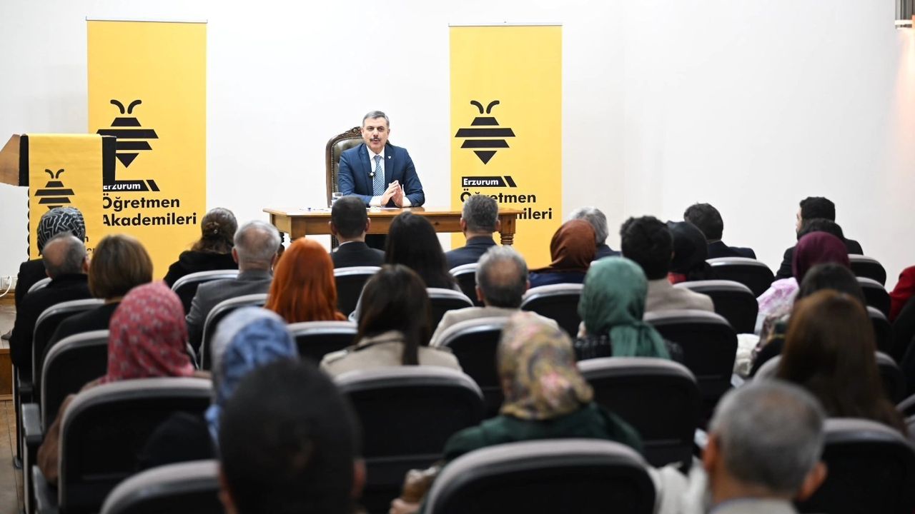 Vali Çiftçi'den Öğretmenlere Liderlik Dersi