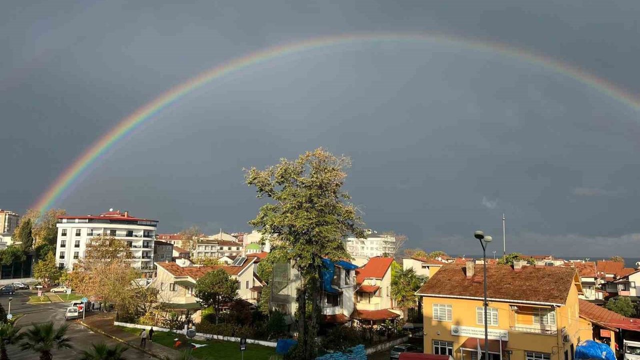 Yağmurun Ardından Gökkuşağı Şöleni