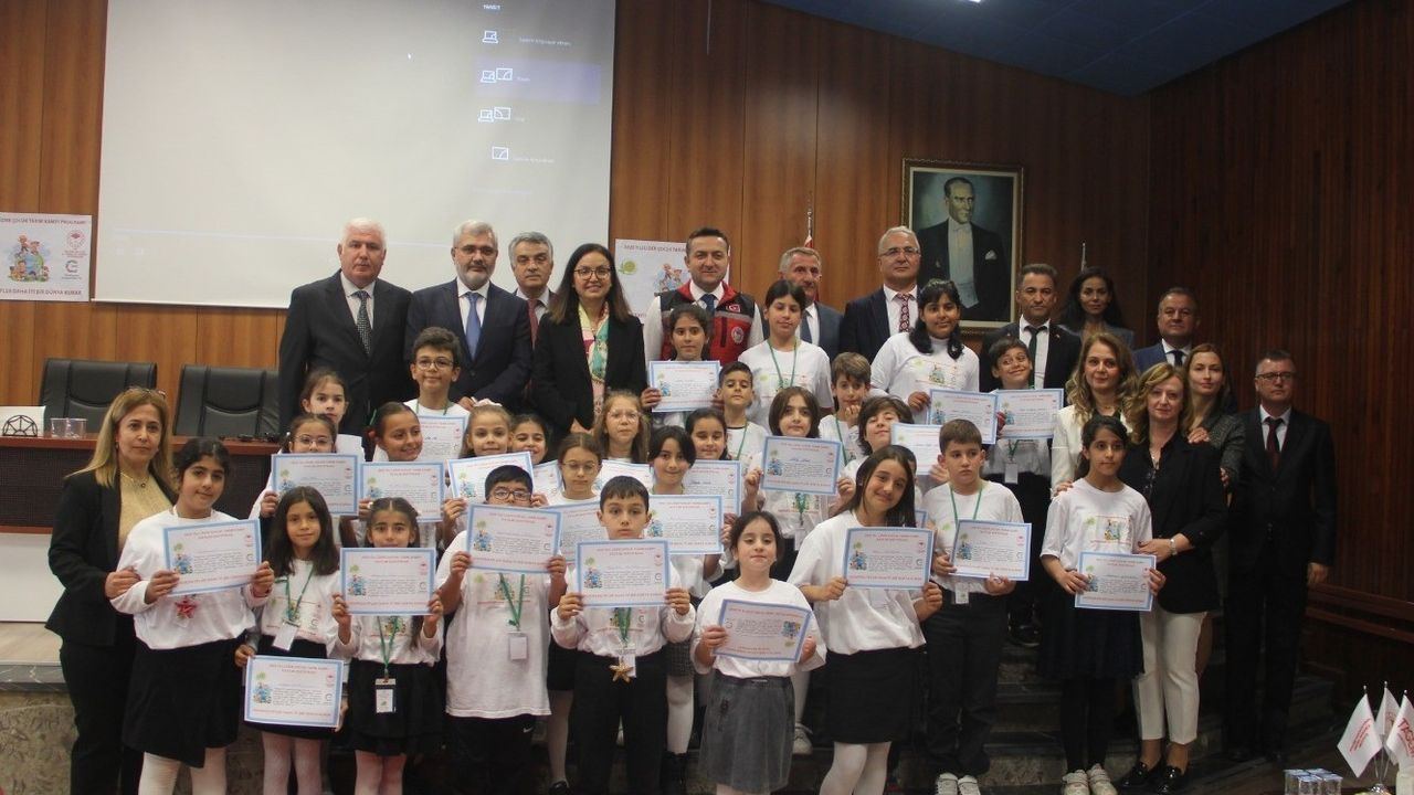 Yalova'da Lider Çocuk Tarım Kampı Başarıyla Tamamlandı